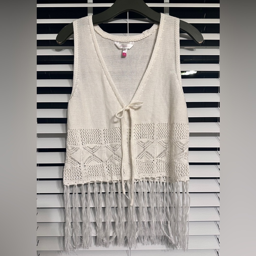 #9) No boundaries knit Vest with fringe Size M(7-9)